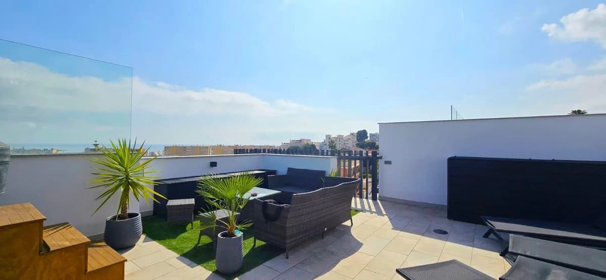 2 Bedroom Penthouse for Sale in Torremolinos, Málaga - Image 6