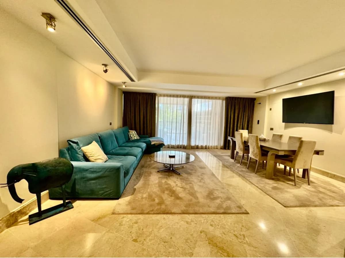3 Bedroom Ground Floor Apartment for Sale in San Pedro de Alcántara, Málaga - Image 3