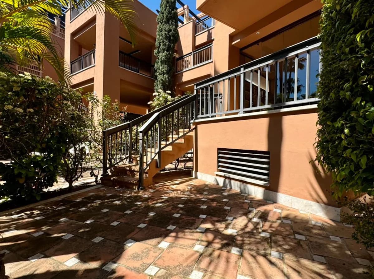 3 Bedroom Ground Floor Apartment for Sale in San Pedro de Alcántara, Málaga - Image 9