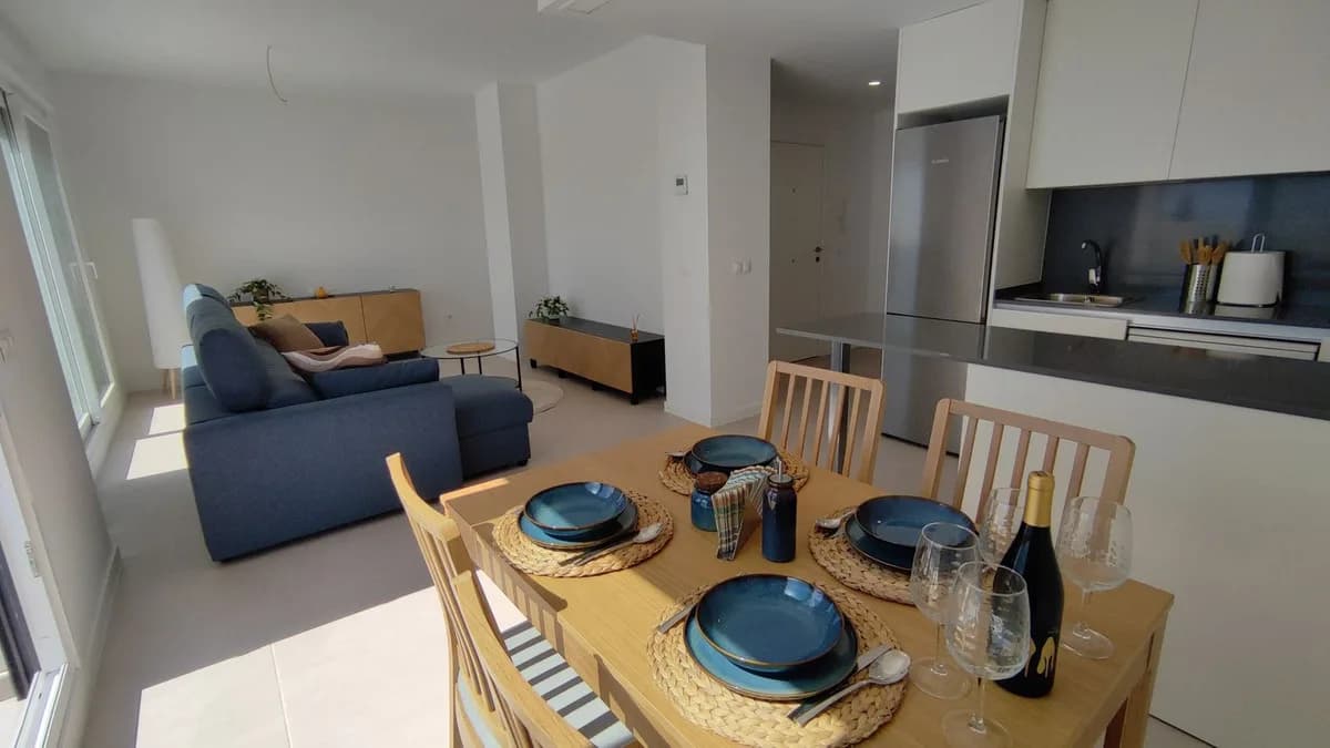 2 Bedroom Penthouse for Sale in Estepona, Málaga - Image 5