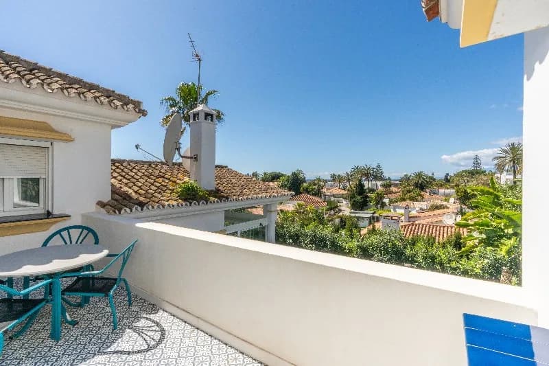 3 Bedroom Detached Villa for Sale in Marbesa, Málaga - Image 8
