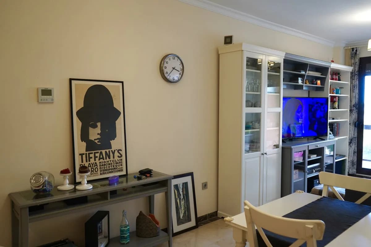 2 Bedroom Middle Floor Apartment for Sale in Mijas, Málaga - Image 8