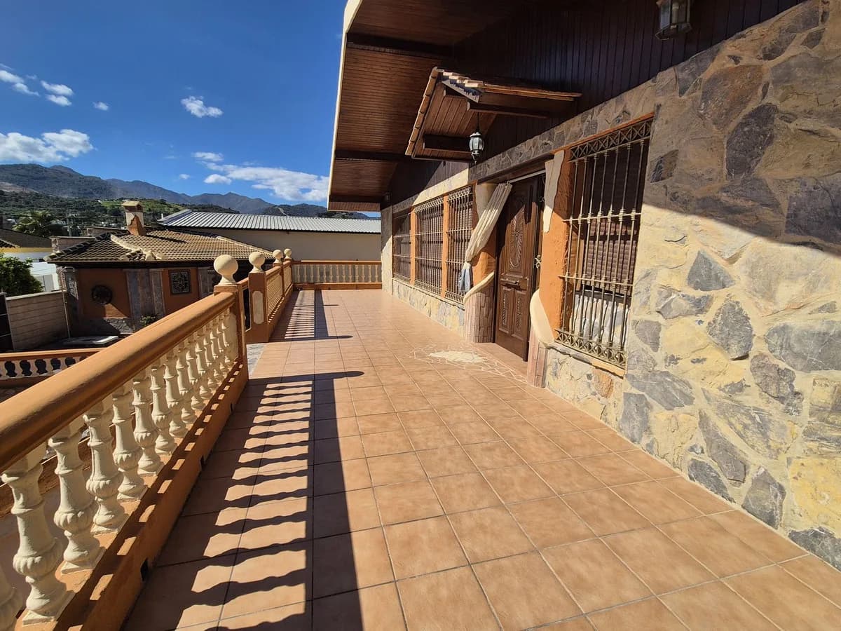6 Bedroom Finca - Cortijo for Sale in Coín, Málaga - Image 5