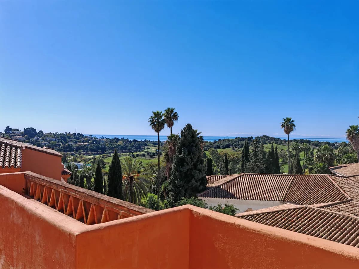 3 Bedroom Penthouse for Sale in Benahavís, Málaga