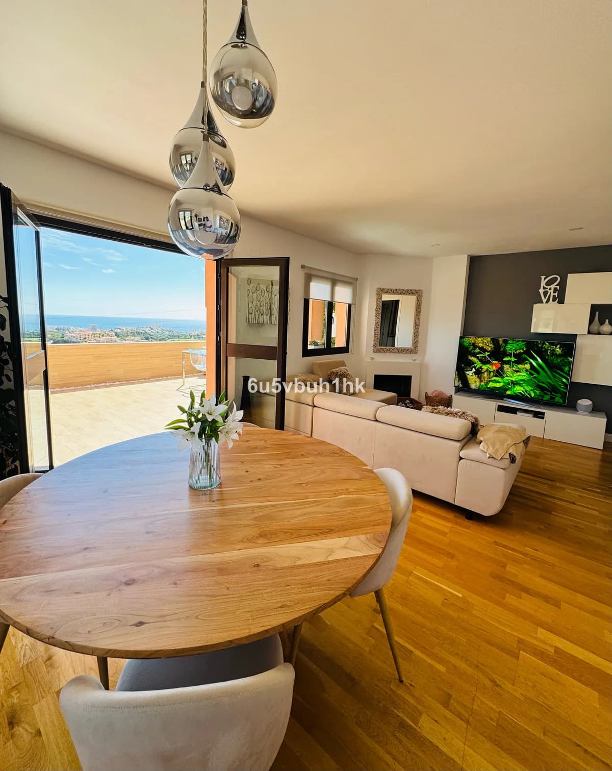 3 Bedroom Detached Villa for Sale in Benalmadena Pueblo, Málaga - Image 2