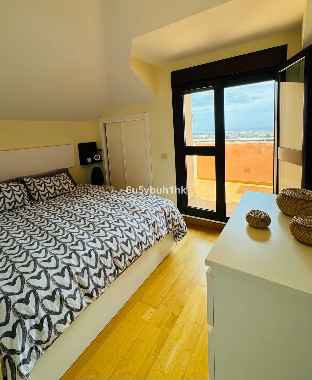 3 Bedroom Detached Villa for Sale in Benalmadena Pueblo, Málaga - Image 6