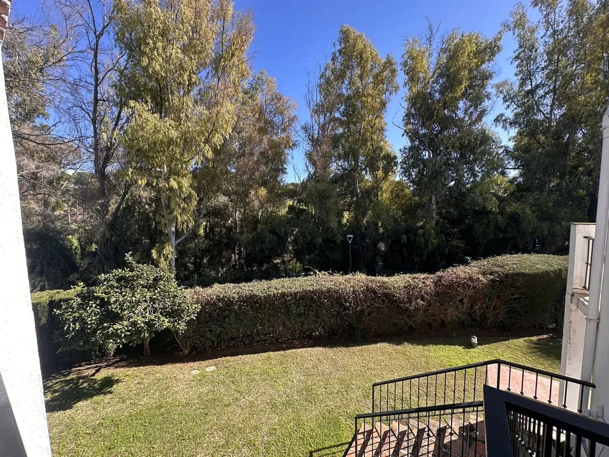 4 Bedroom Townhouse for Sale in Aloha, Málaga - Image 4