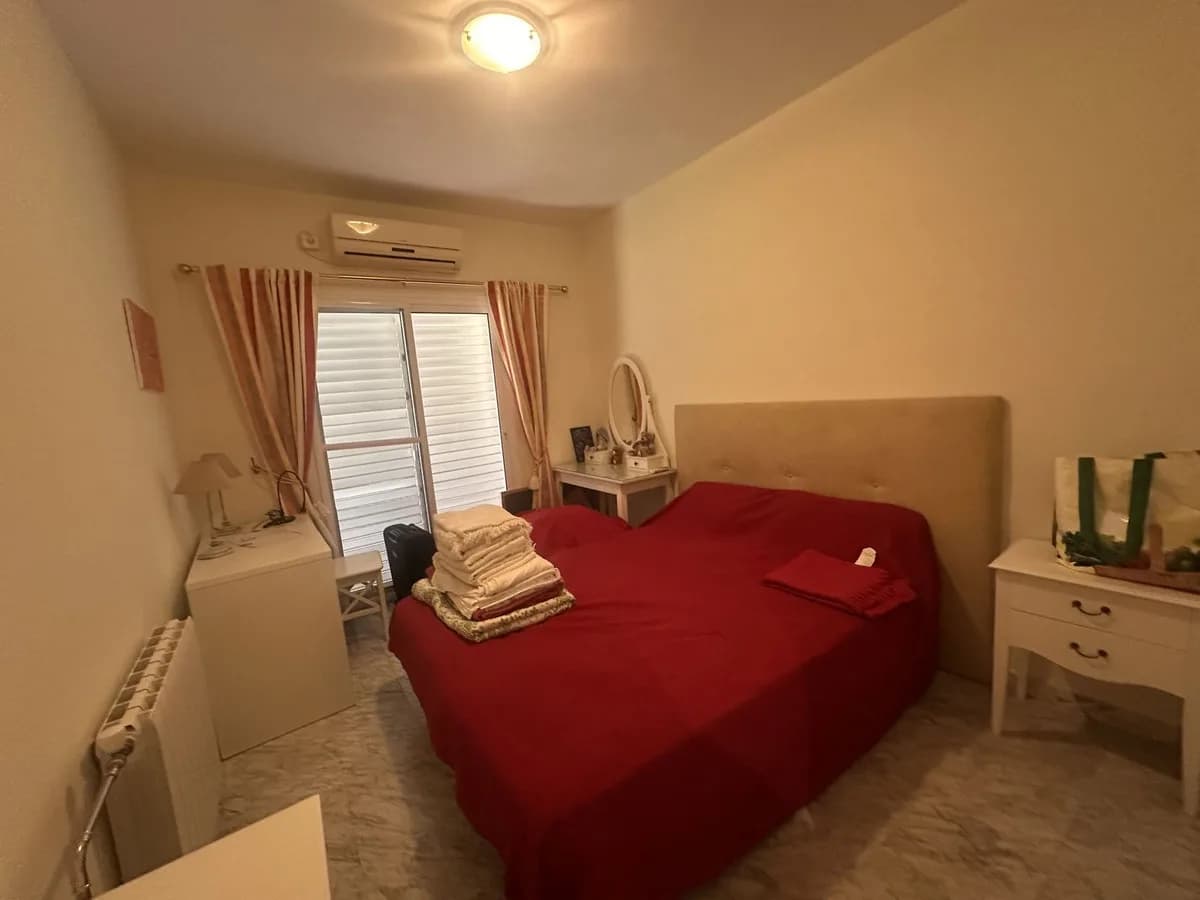 4 Bedroom Townhouse for Sale in Aloha, Málaga - Image 7