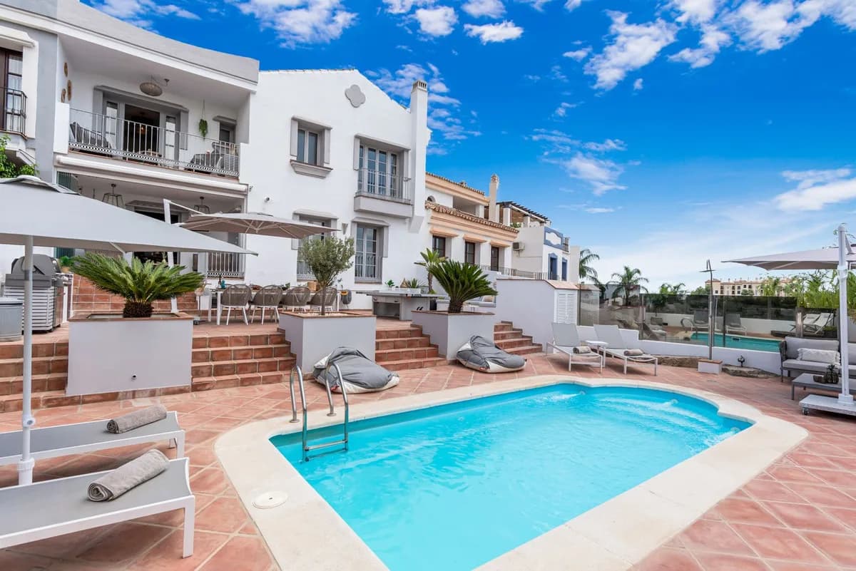 5 Bedroom Townhouse for Sale in La Heredia, Málaga