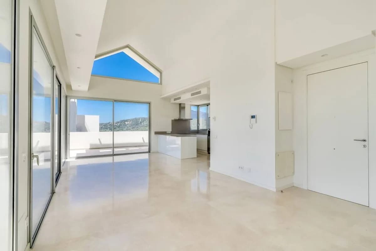4 Bedroom Penthouse for Sale in Benahavís, Málaga