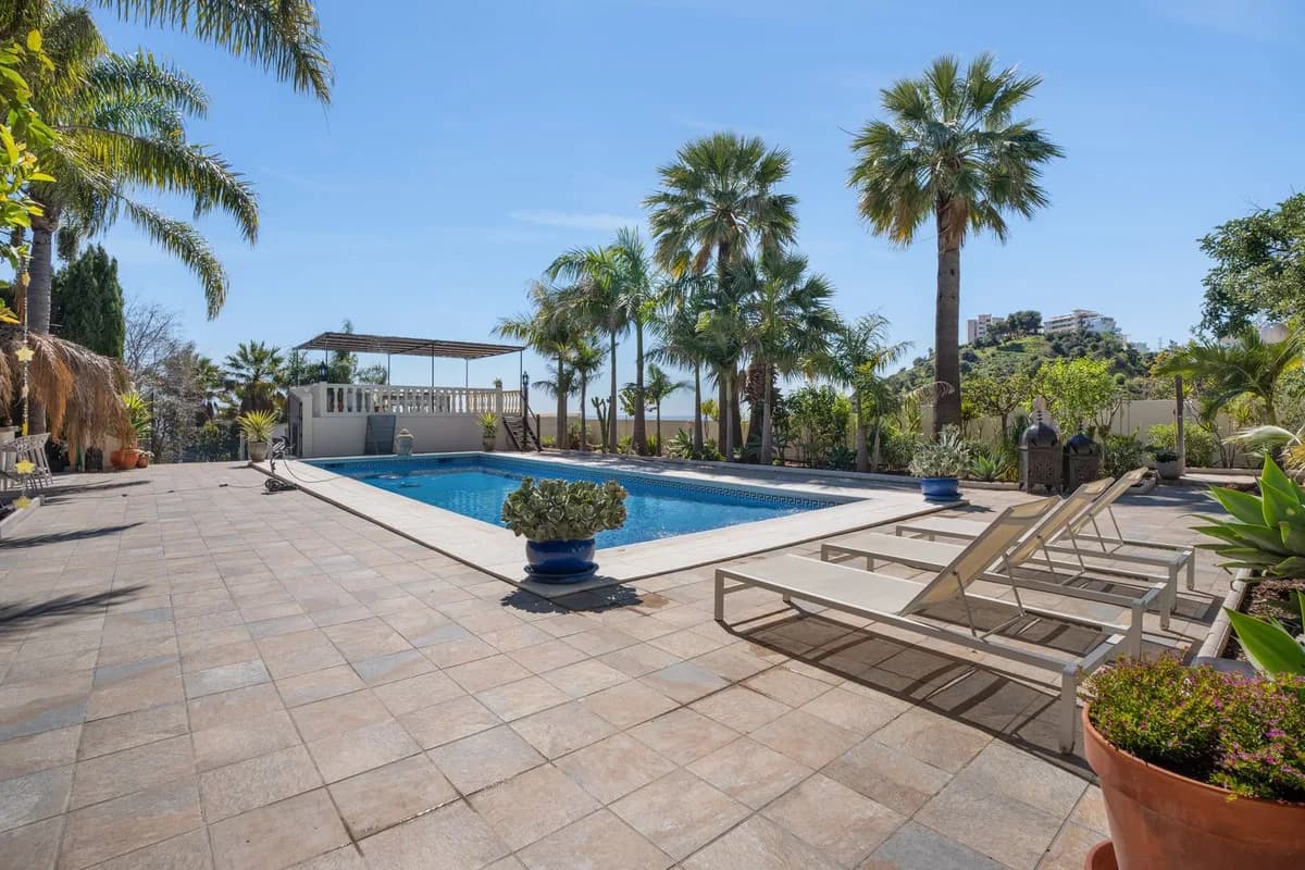 6 Bedroom Detached Villa for Sale in Benalmadena, Málaga - Image 7
