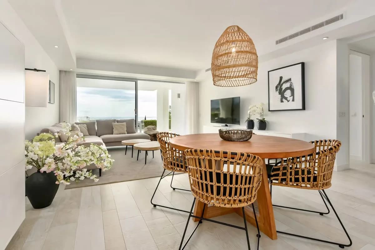 2 Bedroom Ground Floor Apartment for Sale in Casares, Málaga - Image 4