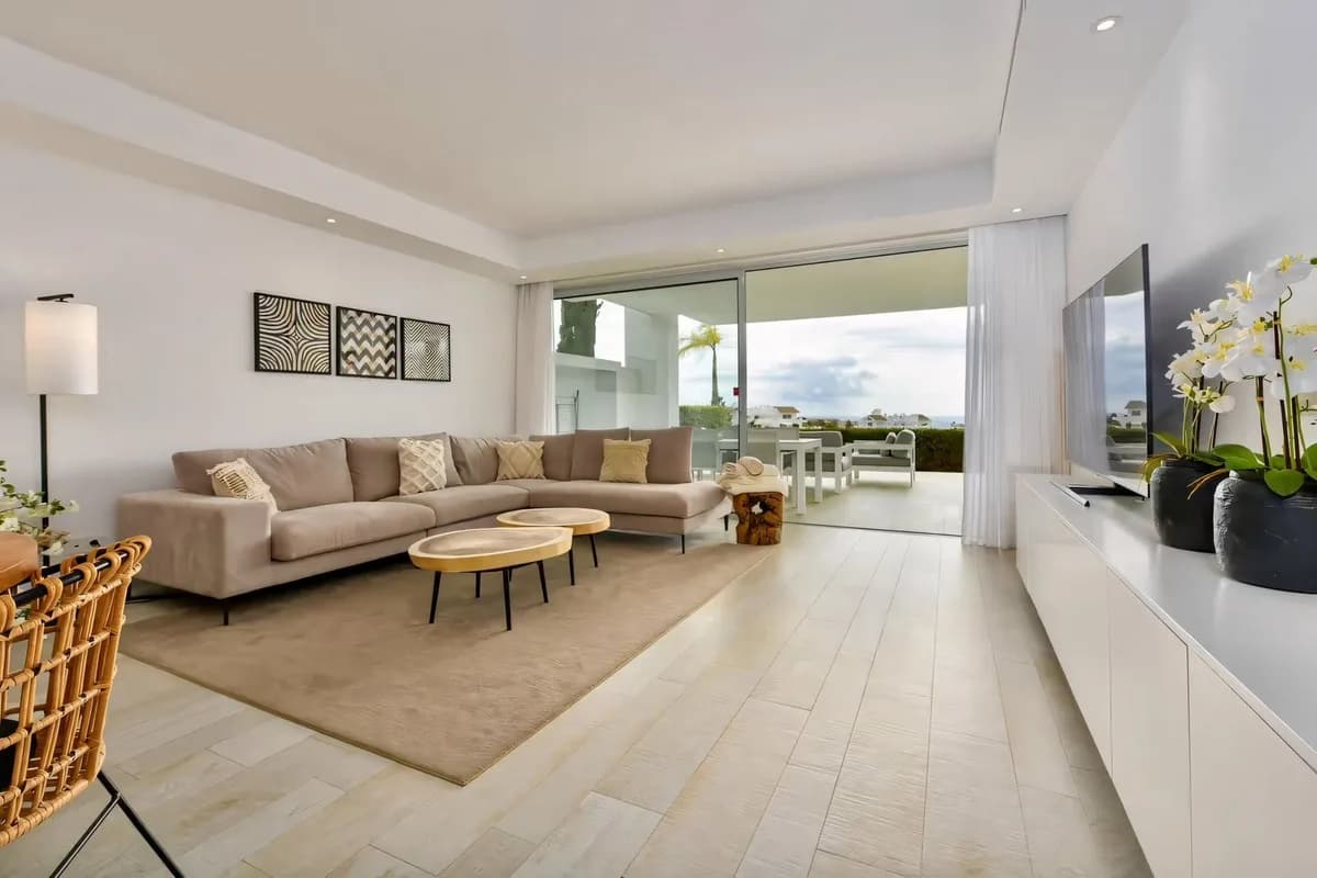 2 Bedroom Ground Floor Apartment for Sale in Casares, Málaga - Image 8