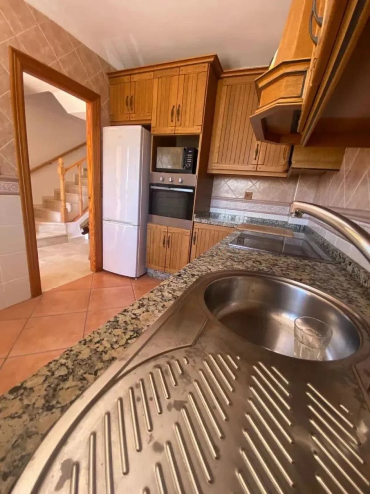 4 Bedroom Semi-Detached House for Sale in Marbella, Málaga - Image 7