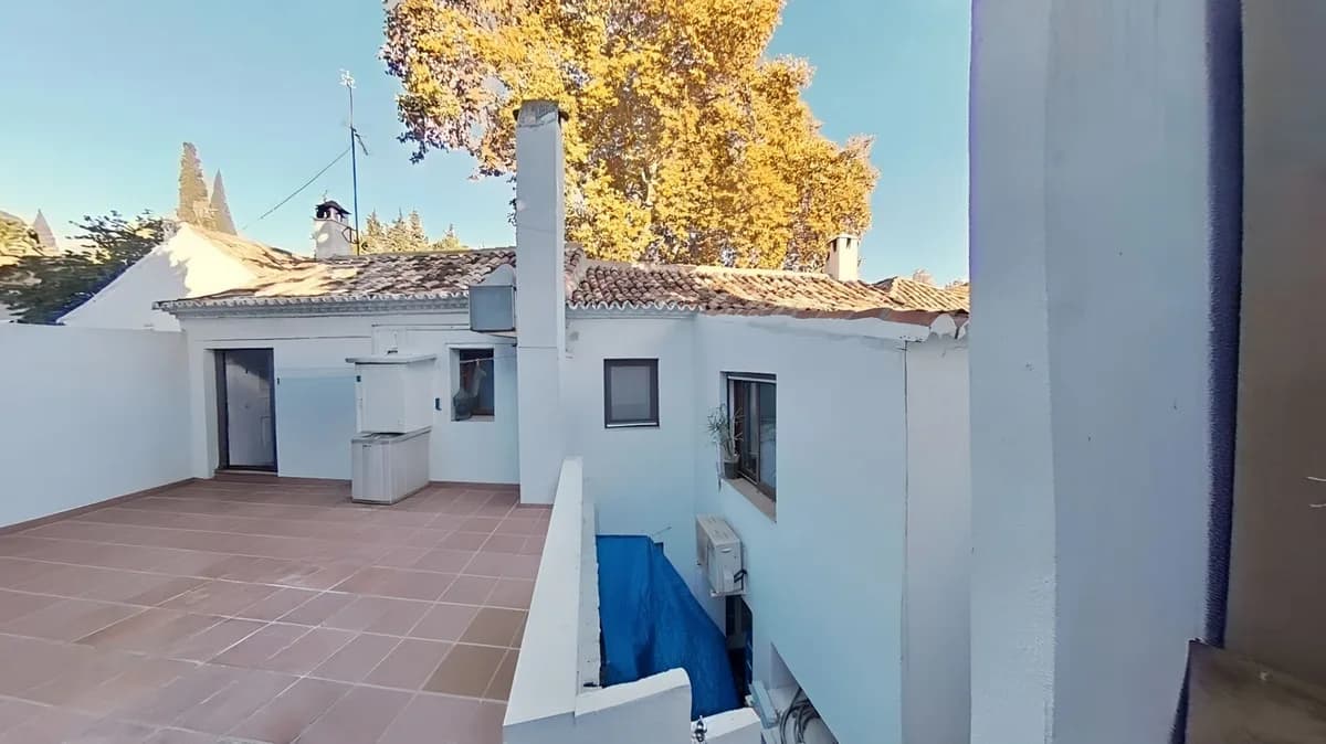 3 Bedroom Townhouse for Sale in The Golden Mile, Málaga - Image 4