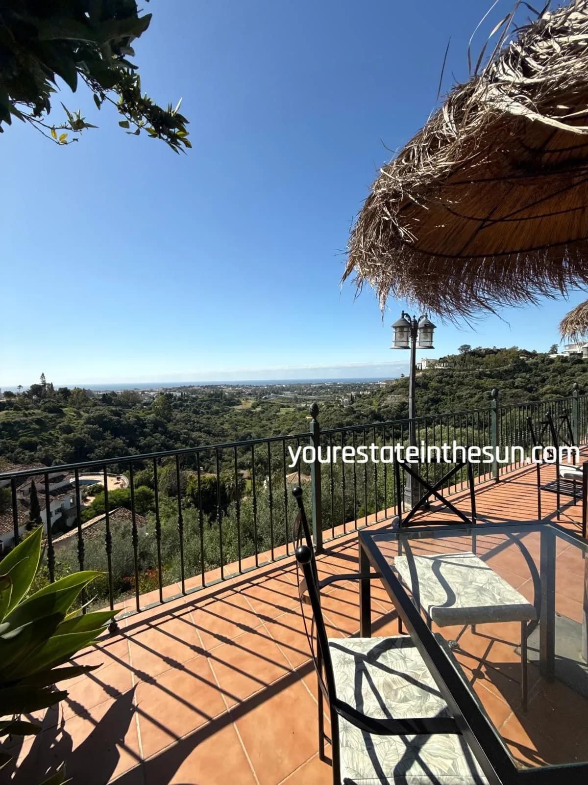 4 Bedroom Detached Villa for Sale in Benahavís, Málaga - Image 8