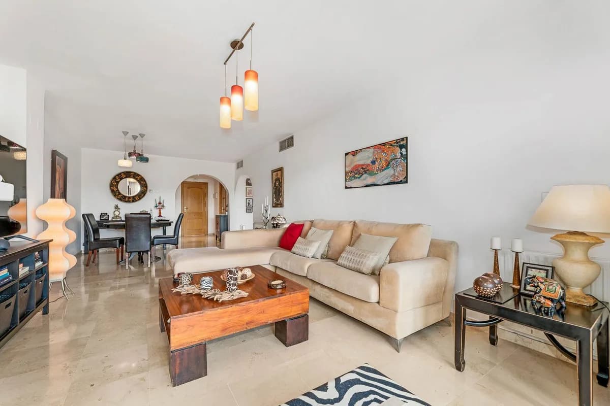 3 Bedroom Penthouse Duplex for Sale in Guadalmina Alta, Málaga - Image 6