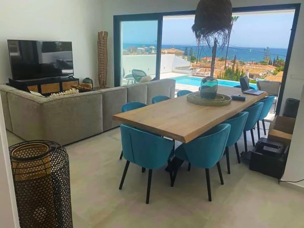 3 Bedroom Detached Villa for Sale in La Cala de Mijas, Málaga - Image 4