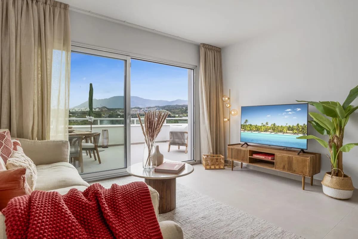 3 Bedroom Penthouse for Sale in Cancelada, Málaga - Image 6