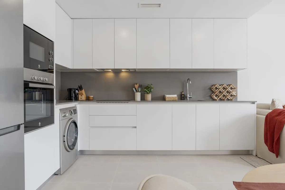 3 Bedroom Penthouse for Sale in Cancelada, Málaga - Image 9