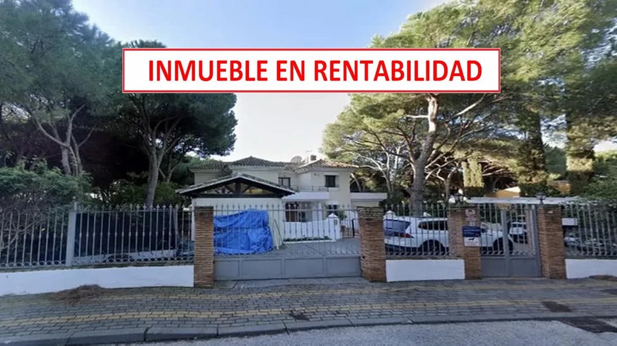3 Bedroom Detached Villa for Sale in Marbella, Málaga