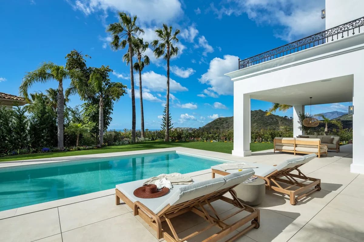 5 Bedroom Detached Villa for Sale in Los Arqueros, Málaga - Image 5