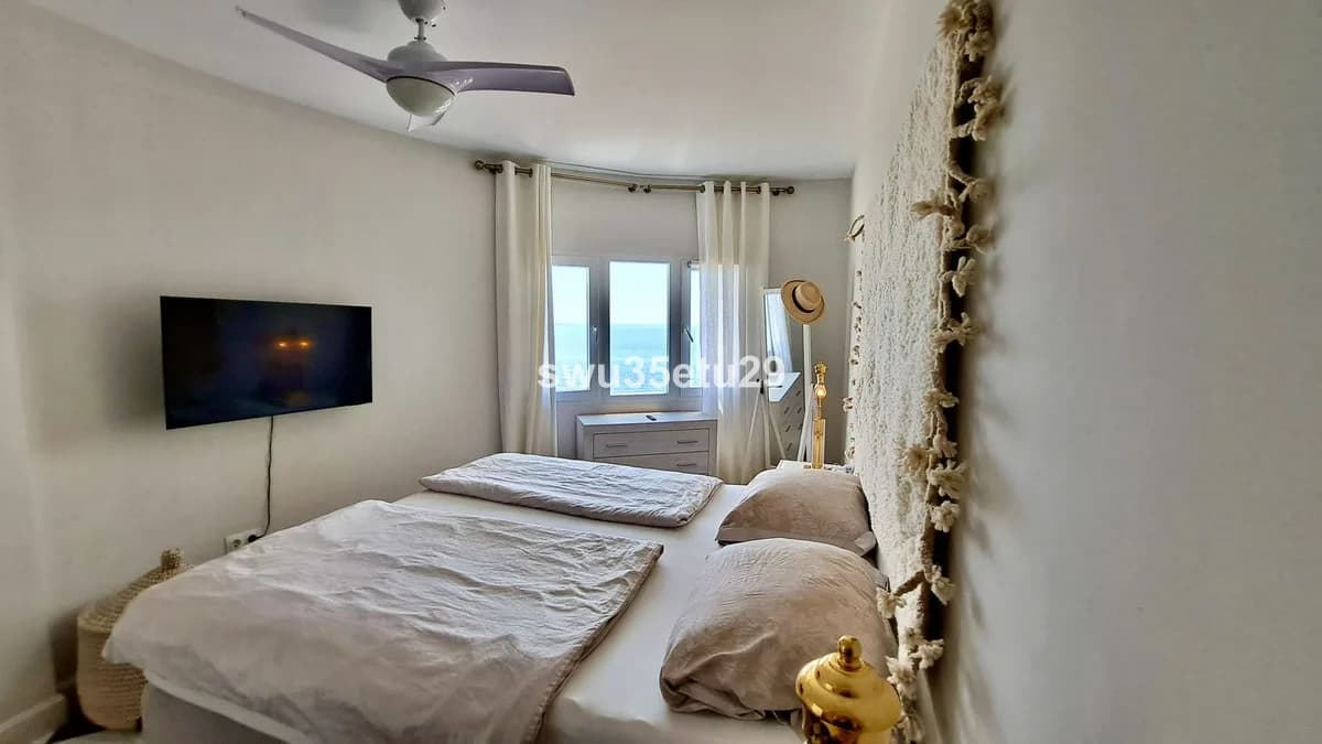 1 Bedroom Middle Floor Apartment for Sale in Calahonda, Málaga - Image 7