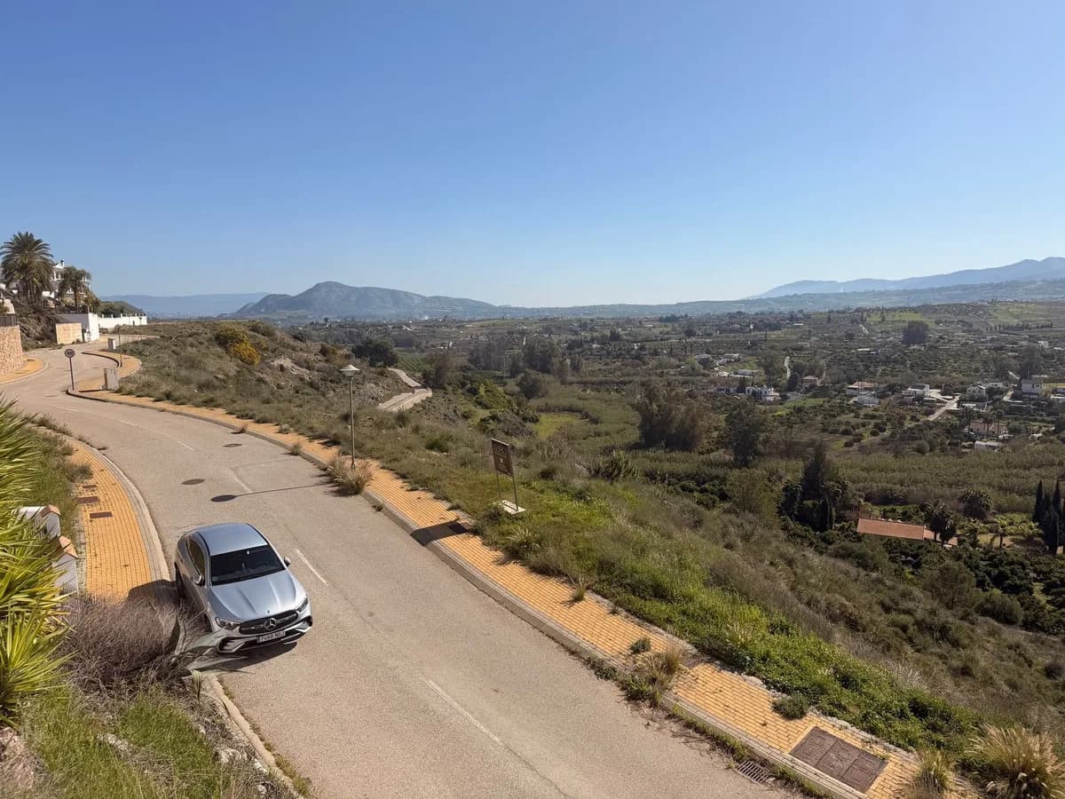 4 Bedroom Detached Villa for Sale in Alhaurín el Grande, Málaga - Image 9