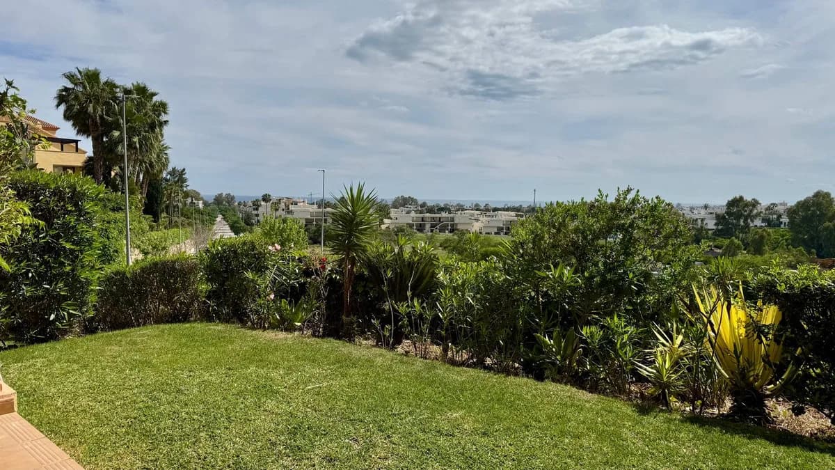 2 Bedroom Ground Floor Apartment for Sale in Nueva Andalucía, Málaga - Image 4