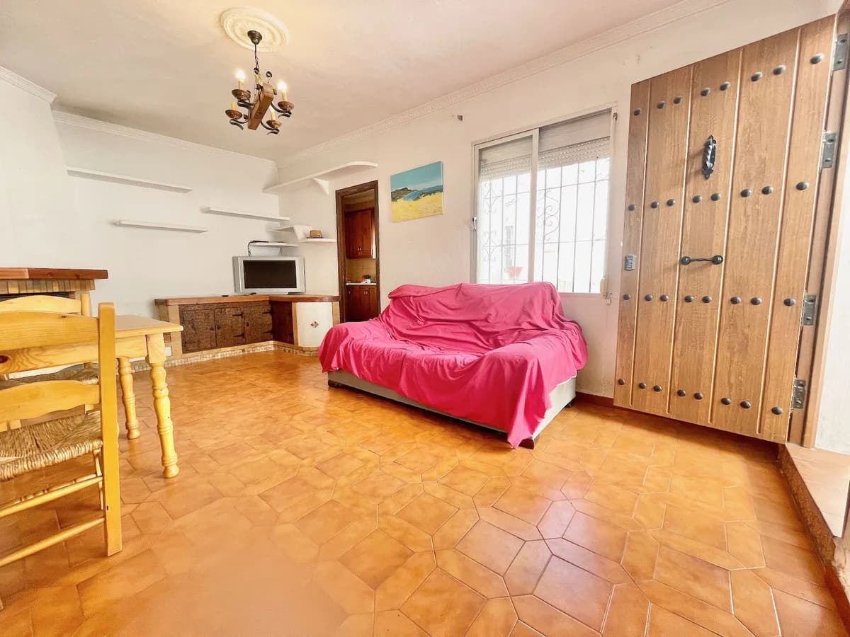 2 Bedroom Middle Floor Apartment for Sale in Mijas, Málaga - Image 5