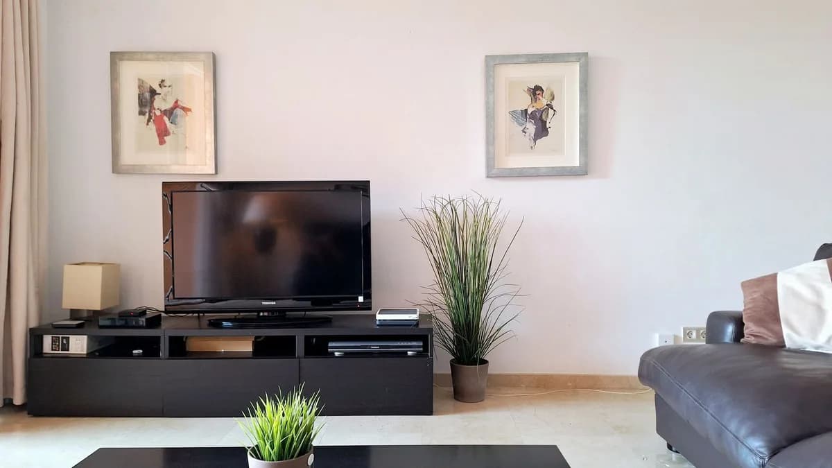 2 Bedroom Ground Floor Apartment for Sale in La Duquesa, Málaga - Image 8