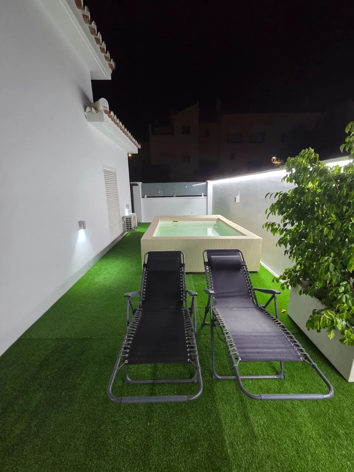 5 Bedroom Detached Villa for Sale in La Cala de Mijas, Málaga - Image 4