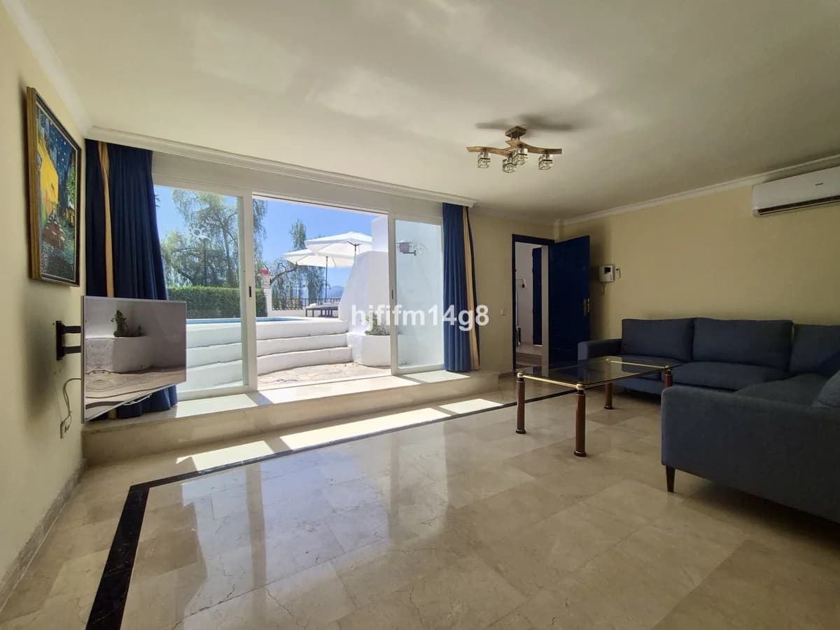 3 Bedroom Detached Villa for Sale in La Campana, Málaga - Image 9