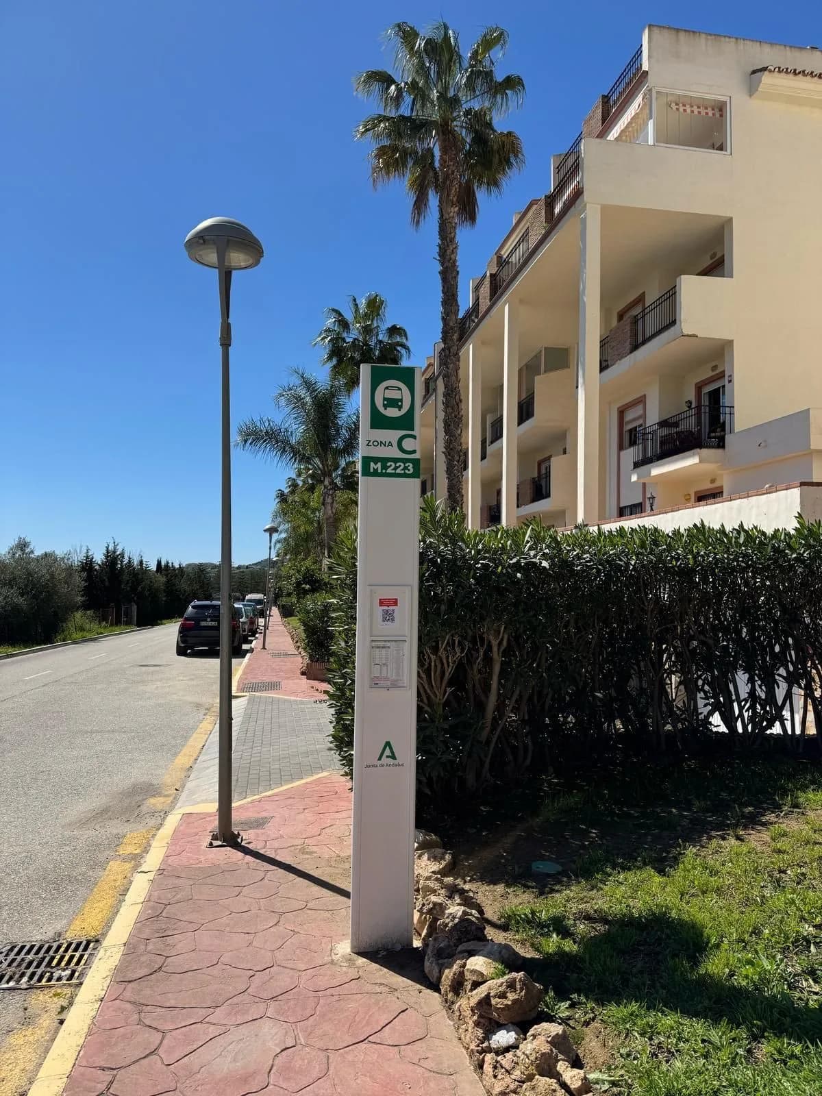 2 Bedroom Middle Floor Apartment for Sale in Mijas Golf, Málaga - Image 8