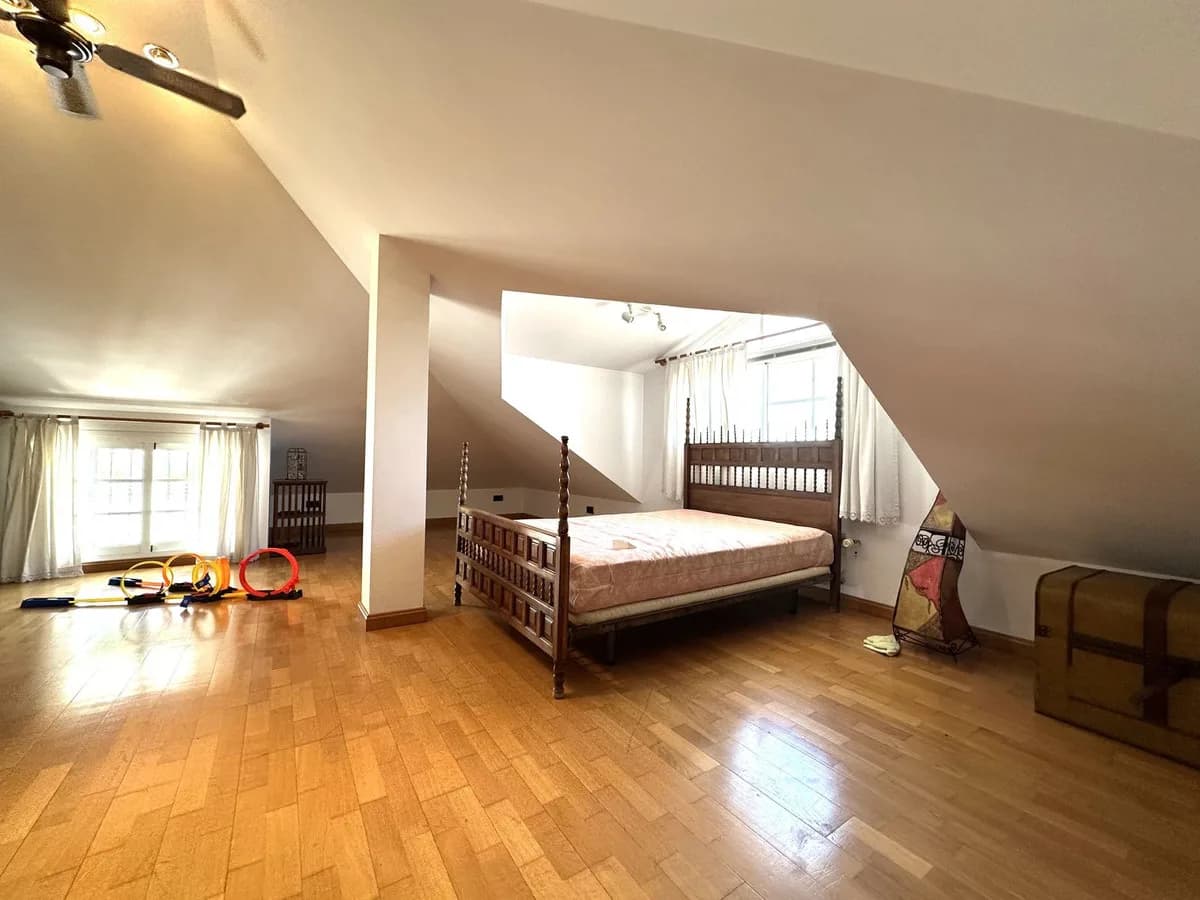 5 Bedroom Detached Villa for Sale in San Pedro de Alcántara, Málaga - Image 7