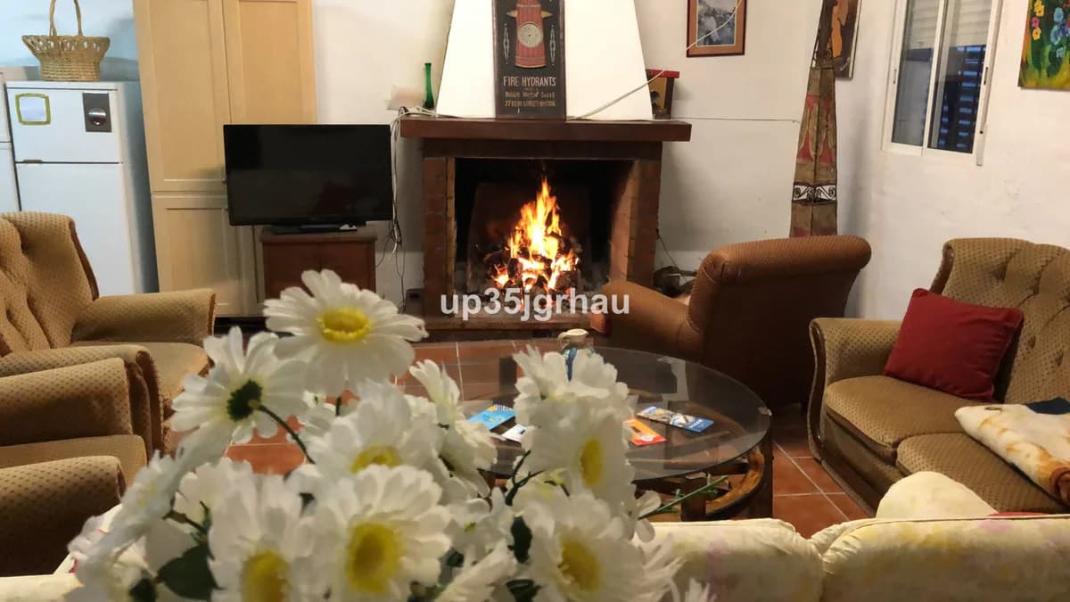 3 Bedroom Detached Villa for Sale in Gaucín, Málaga - Image 3