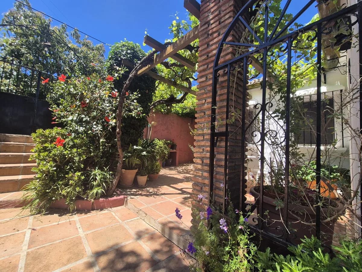 3 Bedroom Finca - Cortijo for Sale in Alhaurín el Grande, Málaga - Image 4