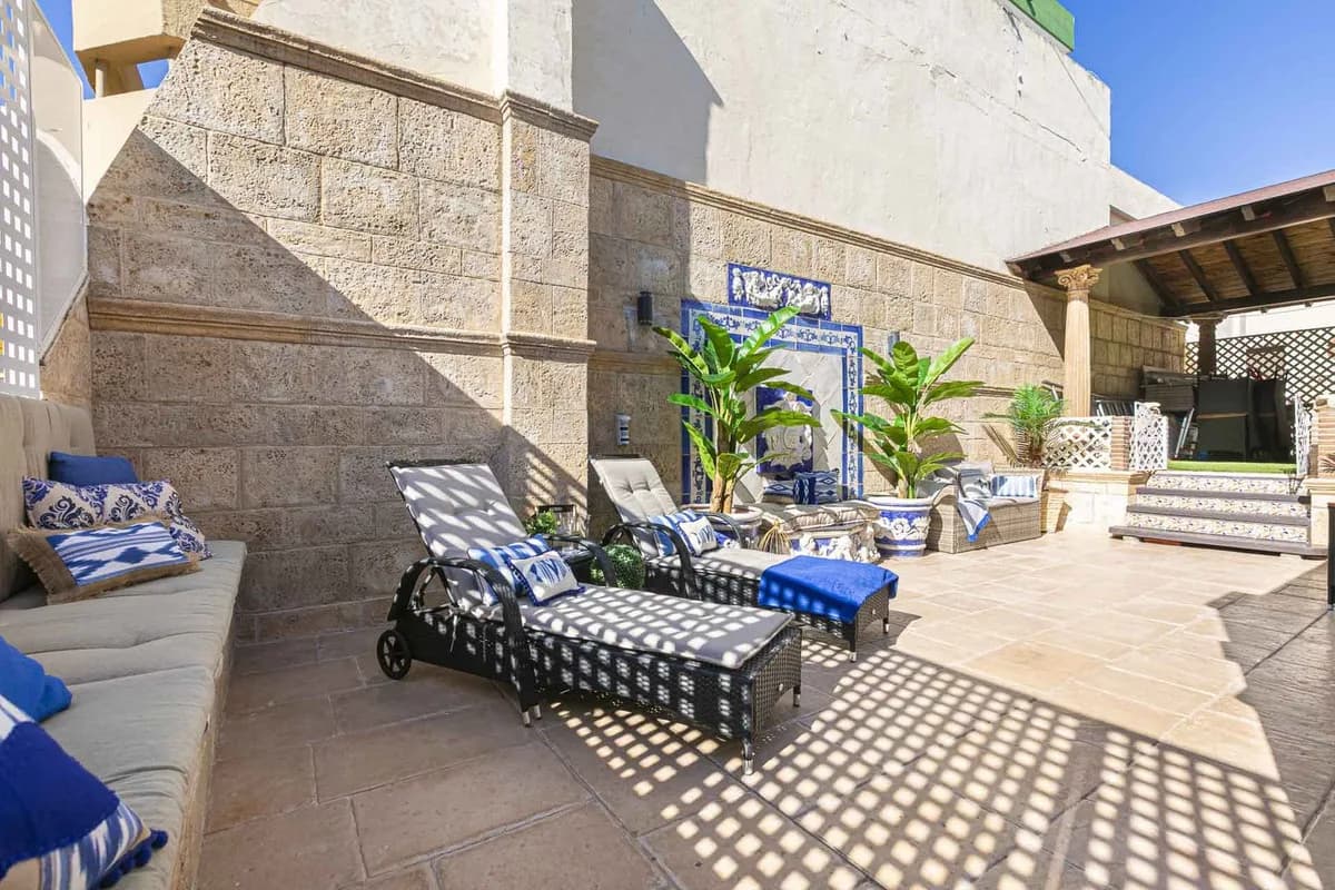 3 Bedroom Penthouse for Sale in Marbella, Málaga - Image 6