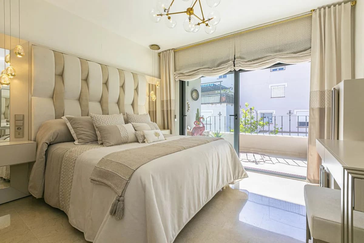 3 Bedroom Penthouse for Sale in Marbella, Málaga - Image 8