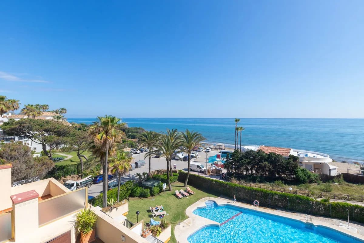 2 Bedroom Penthouse for Sale in Elviria, Málaga