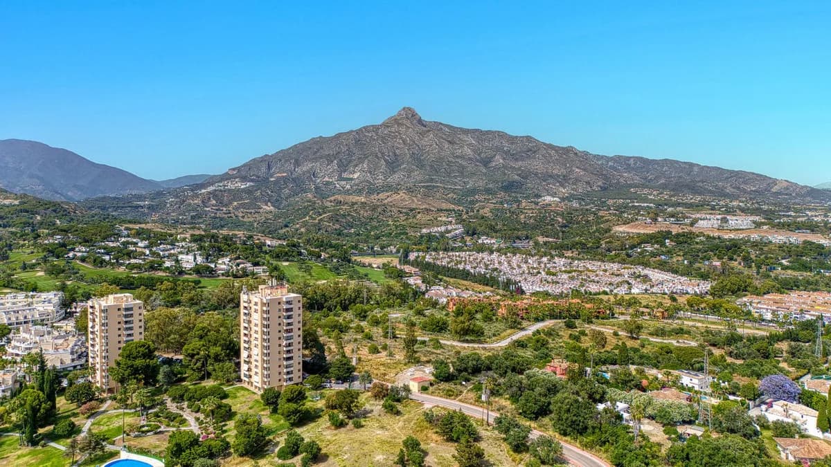 3 Bedroom Townhouse for Sale in Nueva Andalucía, Málaga - Image 7