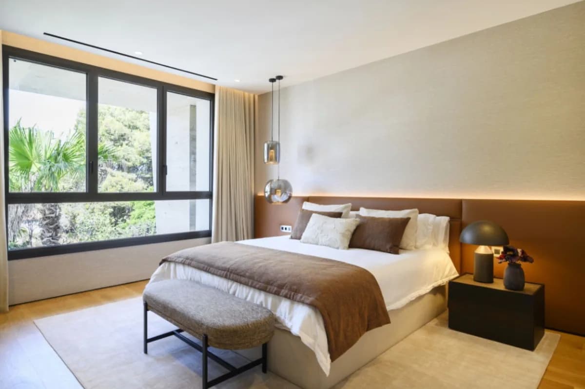 4 Bedroom Penthouse Duplex for Sale in Marbella, Málaga - Image 9