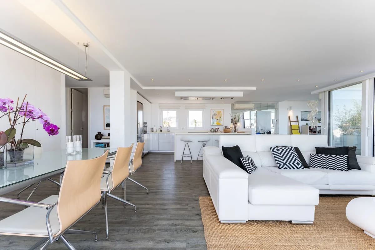 2 Bedroom Penthouse for Sale in Calahonda, Málaga - Image 8