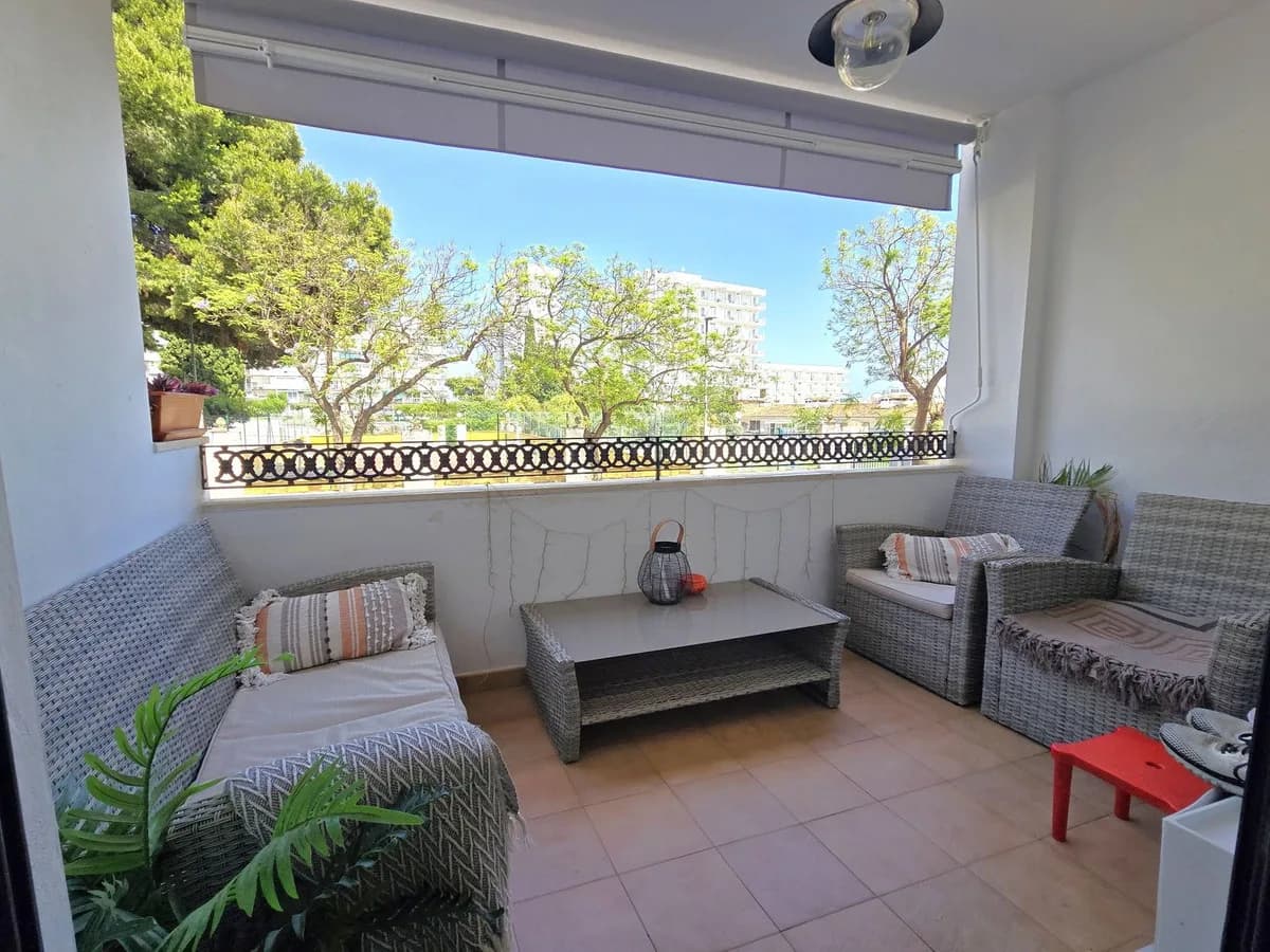 4 Bedroom Townhouse for Sale in Benalmadena Costa, Málaga - Image 7