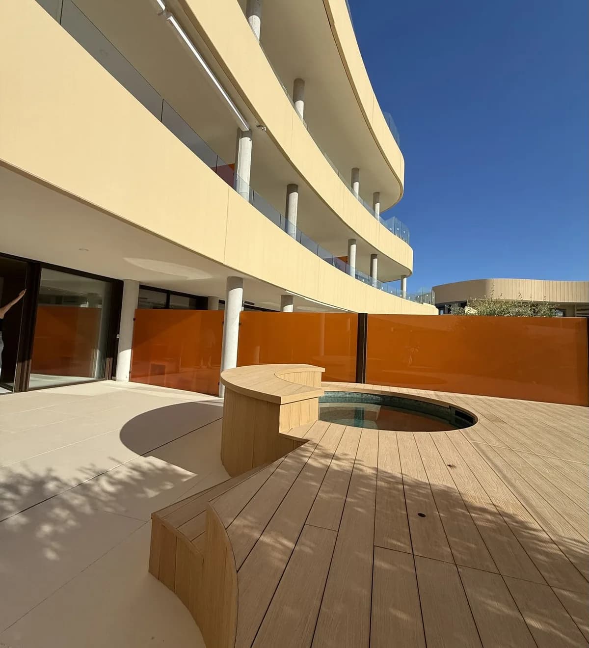 3 Bedroom Ground Floor Apartment for Sale in Benalmadena, Málaga - Image 9