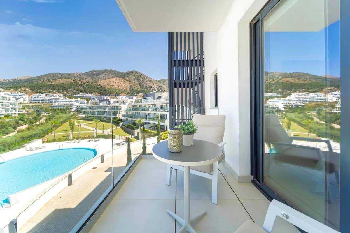 2 Bedroom Top Floor Apartment for Sale in Fuengirola, Málaga - Image 6