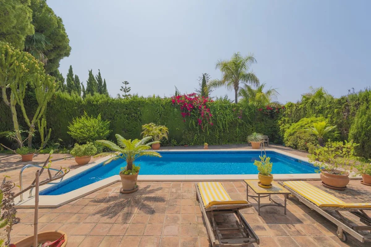 3 Bedroom Detached Villa for Sale in Marbella, Málaga - Image 2