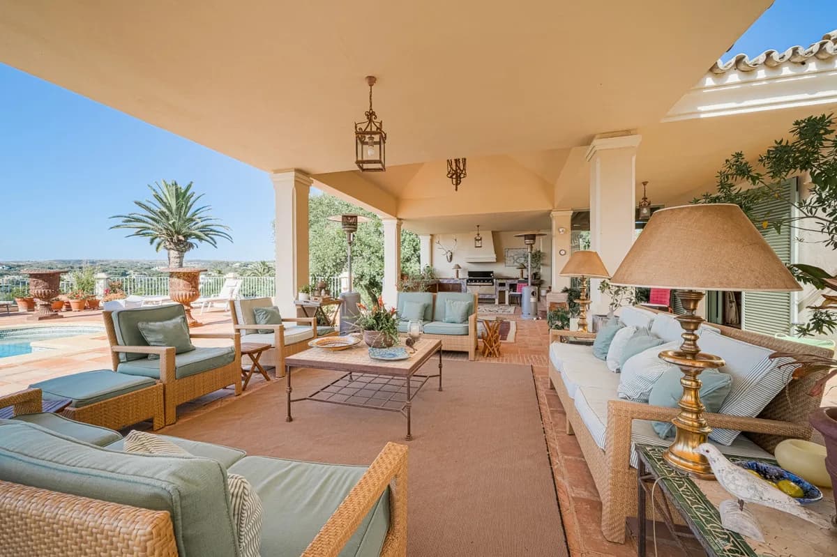 9 Bedroom Detached Villa for Sale in Sotogrande, Cádiz - Image 4