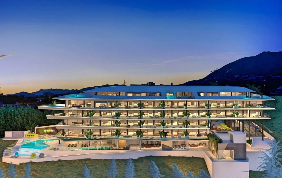 2 Bedroom Middle Floor Apartment for Sale in Fuengirola, Málaga - Image 9