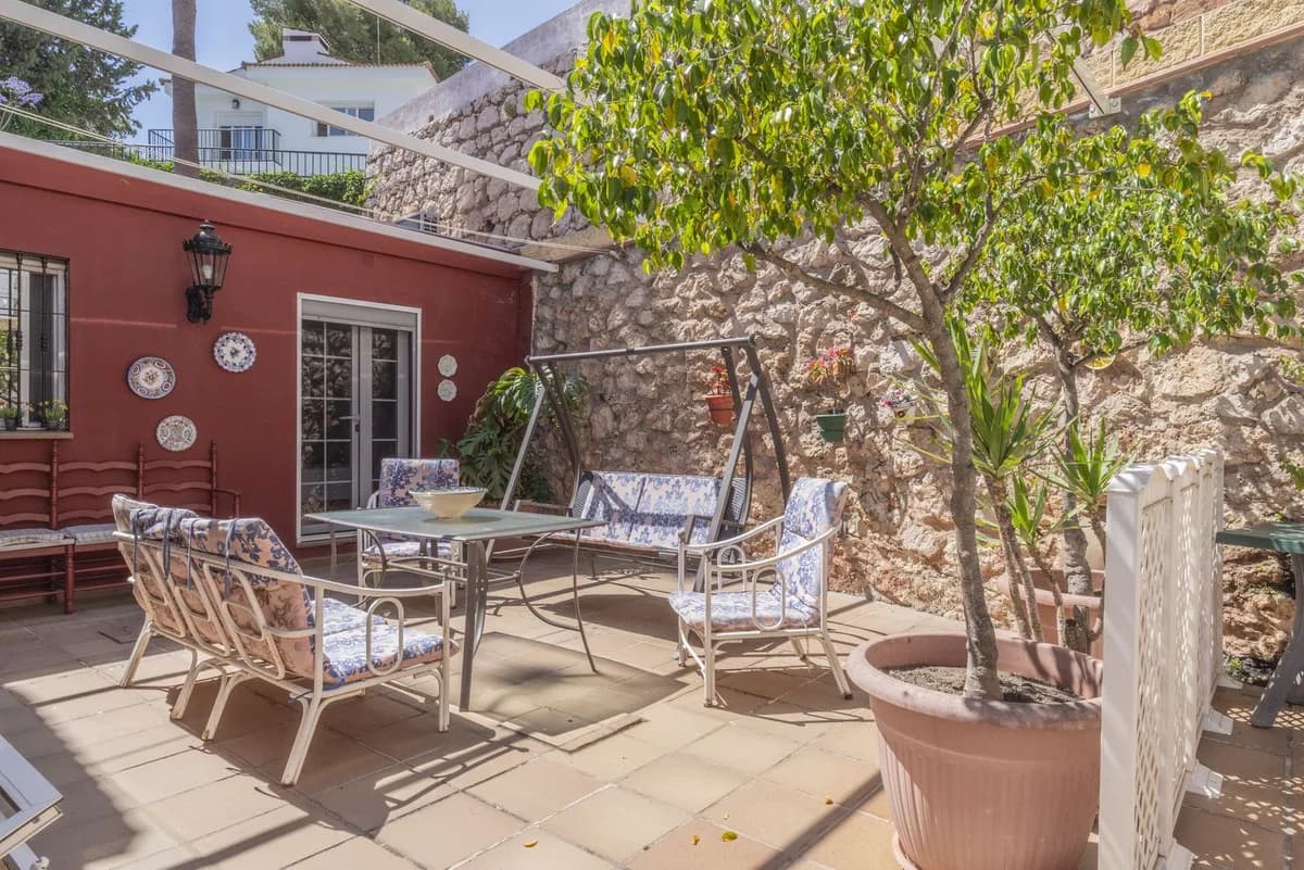 6 Bedroom Detached Villa for Sale in Cerrado de Calderón, Málaga - Image 5